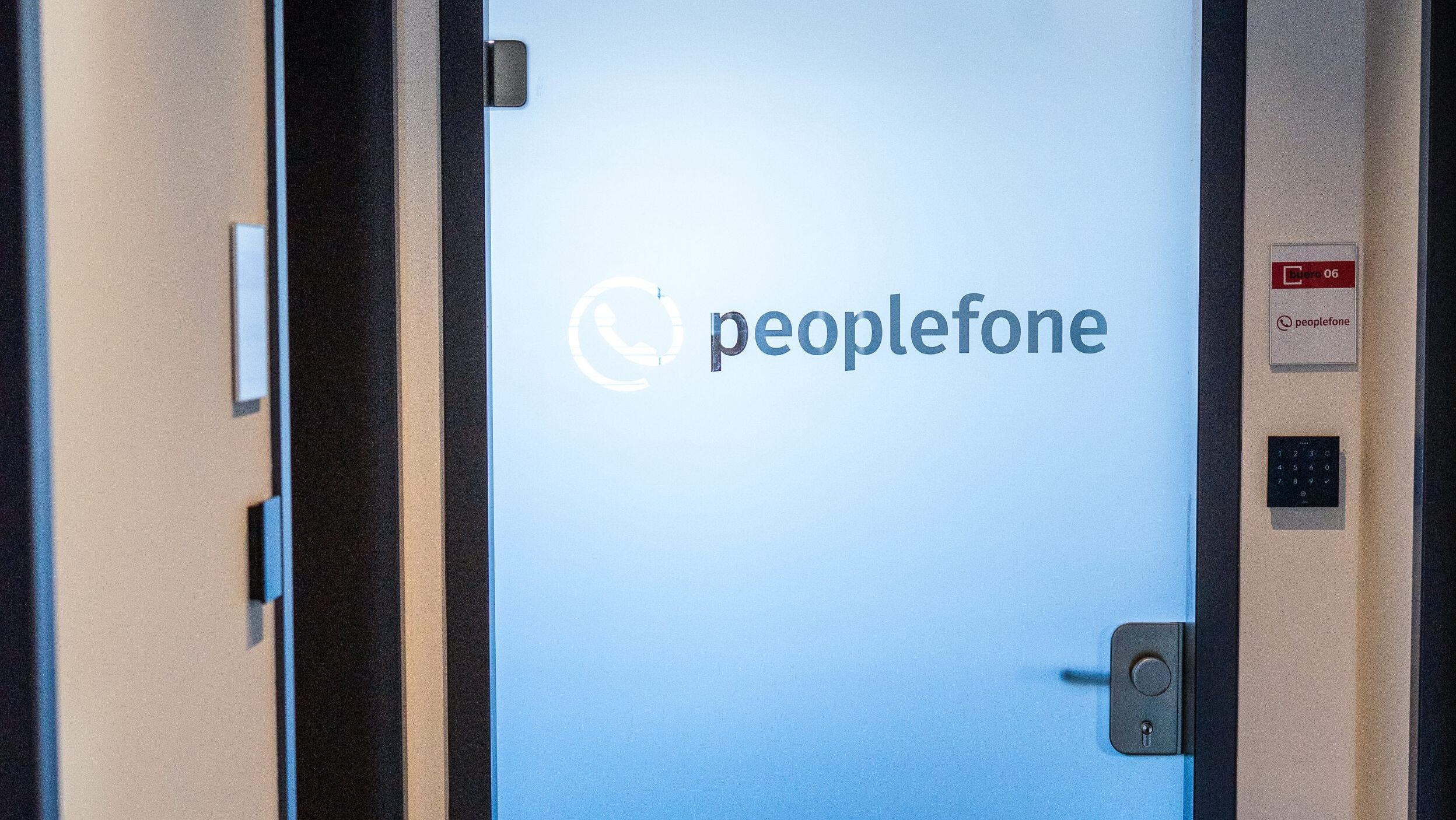Eingang Büro peoplefone