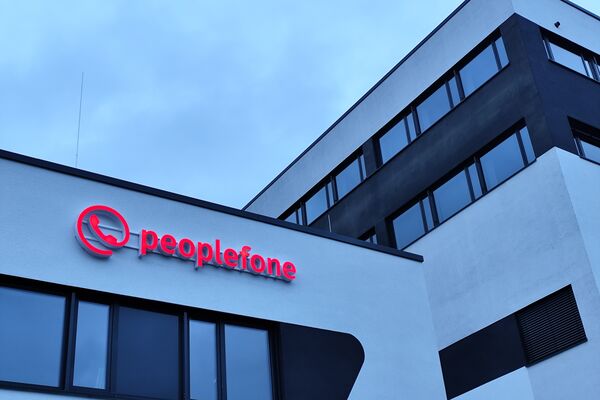 Außenansicht Gebäude peoplefone.